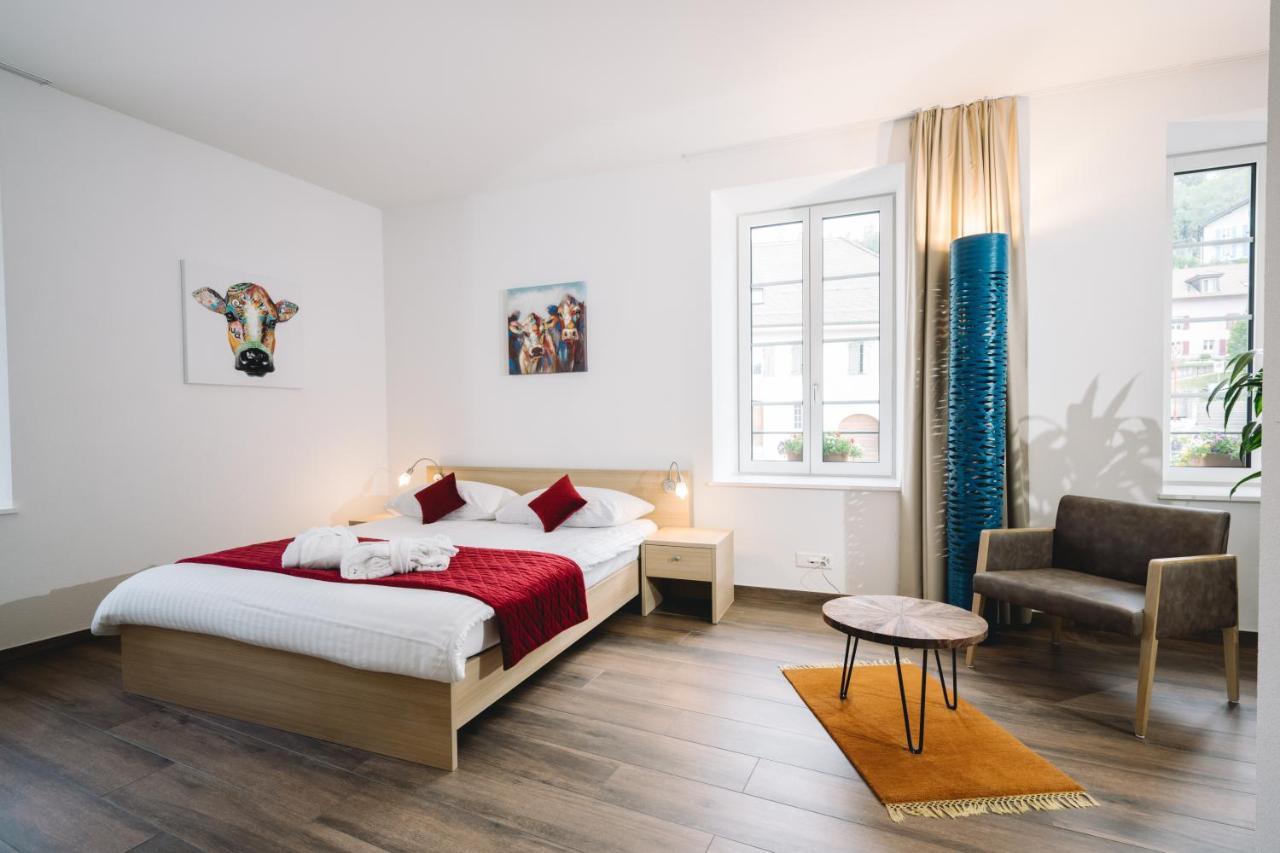 Hotel-Restaurant La Croix D'Or Ballaigues Экстерьер фото